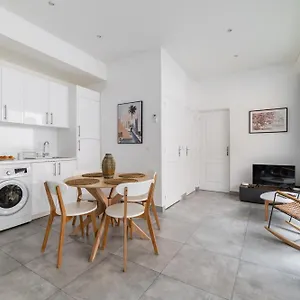 Apartment Calme Place Du Trocadero - 4p - Flat-guest, Paris